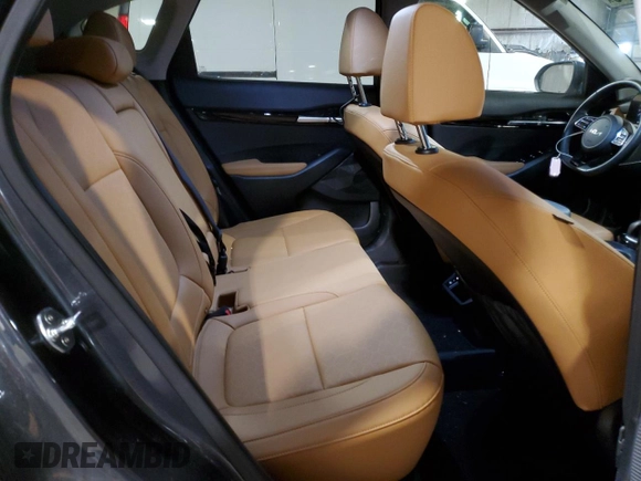 2024 Kia Seltos SX with VIN KNDETCA73R7622283, listed as a Copart auction lot 50355475 with 19,837 mi miles and Salvage title. Bid and sale history available at DreamBid. Image 11.