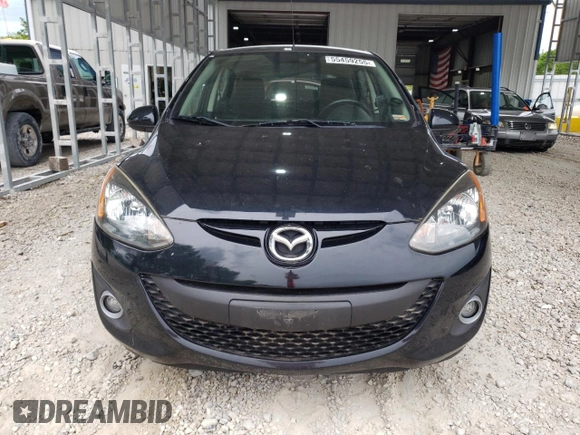 2014 Mazda 2 Touring z VIN JM1DE1LY9E0175946, wystawiony jako Copart lot #55459255 z przebiegiem 109 494 mil mil oraz Szkoda całkowita • Salvage title. Historia ofert i sprzedaży dostępna na DreamBid. Obrazek 5.