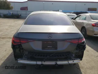 2022 Mercedes-Benz S 580 z VIN W1K6G7GB5NA106456, wystawiony jako Copart lot #67400872 z przebiegiem 2306 mil mil oraz . Historia ofert i sprzedaży dostępna na DreamBid. Obrazek 6.