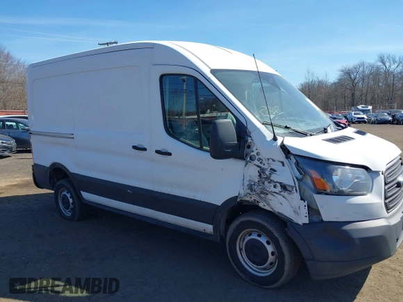 2019 Ford Transit z VIN 1FTYR1CM6KKB81786, wystawiony jako IAAI lot #41638685 z przebiegiem 87 476 mil mil oraz . Historia ofert i sprzedaży dostępna na DreamBid. Obrazek 18.