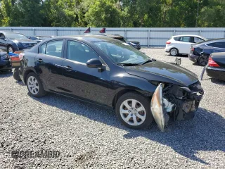 2013 Mazda 3 i SV with VIN JM1BL1TF6D1774162, listed as a Copart auction lot 55136055 with 157,367 mi miles and Salvage Title. Bid and sale history available at DreamBid. Image 4.