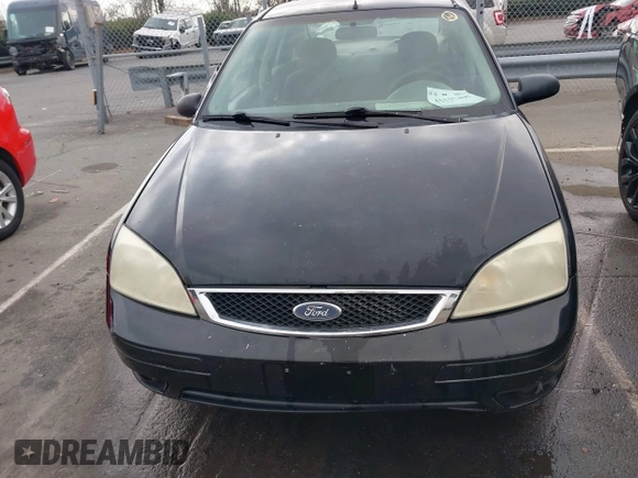 2005 Ford Focus S with VIN 1FAFP34N75W304479, listed as a IAAI auction lot 41117405 with 234,312 mi miles. Bid and sale history available at carsss.com. Image 12.