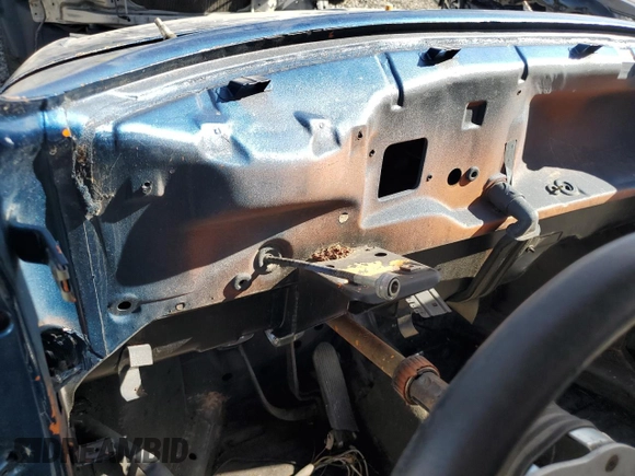 1973 Volkswagen Beetle with VIN 1332477215, listed as a Copart auction lot 77263164 with Not Provided miles and Salvage Title. Bid and sale history available at DreamBid. Image 9.