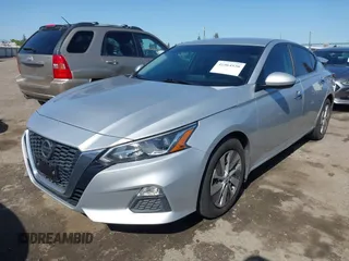 2020 Nissan Altima 2.5 S with VIN 1N4BL4BV5LC167625, listed as a IAAI auction lot 41964520 with 77,751 mi miles. Bid and sale history available at carsss.com. Image 19.