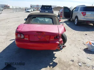 2001 Mazda MX-5 Miata z VIN JM1NB353910201434, wystawiony jako IAAI lot #41817576 z przebiegiem 209 104 mil mil oraz . Historia ofert i sprzedaży dostępna na DreamBid. Obrazek 16.