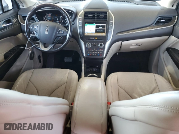 2017 Lincoln MKC Reserve with VIN 5LMCJ3C99HUL14684, listed as a Copart auction lot 58817385 with 77,005 mi miles and Salvage title. Bid and sale history available at DreamBid. Image 8.
