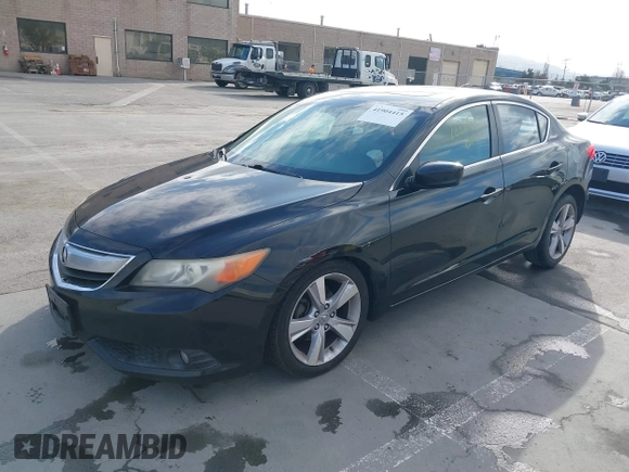 2013 Acura ILX Tech Pkg with VIN 19VDE1F7XDE007797, listed as a IAAI auction lot 41904415 with 240,310 mi miles. Bid and sale history available at carsss.com. Image 17.