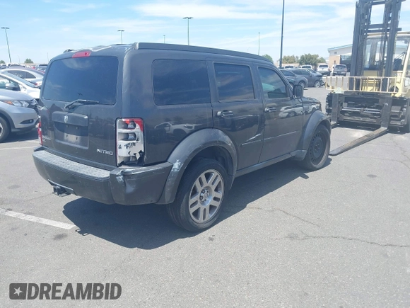 2011 Dodge Nitro Heat with VIN 1D4PT4GX9BW508342, listed as a IAAI auction lot 41980211 with 168,644 mi miles and . Bid and sale history available at DreamBid. Image 4.
