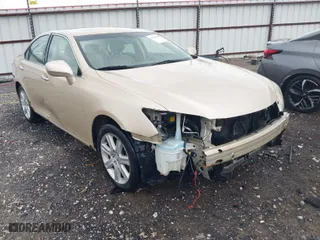 2007 Lexus ES 350 with VIN JTHBJ46G272101832, listed as a IAAI auction lot 41924490 with 156,730 mi miles. Bid and sale history available at carsss.com. Image 6.