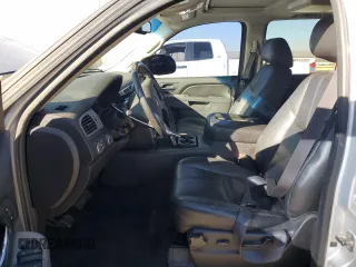 2013 Chevrolet Avalanche LT с VIN 3GNTKFE71DG263204, выставлен на аукционе Copart как лот 88760095 с пробегом 119 134 миль миль и Списание • Salvage title. История ставок и продаж доступна на DreamBid. Изображение 7.