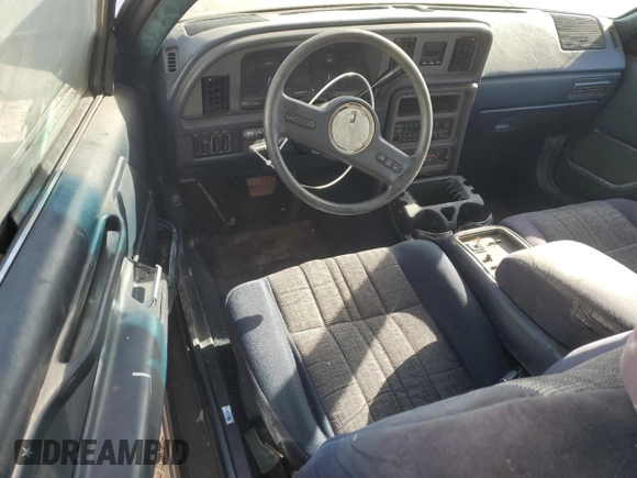 1988 Ford Thunderbird with VIN 1FABP6041JH149312, listed as a Copart auction lot 83767944 with 109,397 mi miles and Clean Title. Bid and sale history available at carsss.com. Image 8.