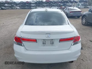 2012 Honda Accord LX Premium z VIN 1HGCP2F41CA105810, wystawiony jako IAAI lot #42218612 z przebiegiem 176 689 mil mil oraz . Historia ofert i sprzedaży dostępna na DreamBid. Obrazek 16.