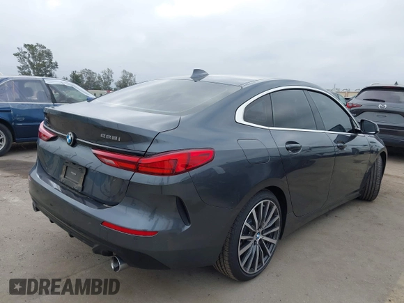 2021 BMW 2 Series 228i xDrive z VIN WBA73AK02M7H54202, wystawiony jako IAAI lot #42174722 z przebiegiem 44 109 mil mil oraz . Historia ofert i sprzedaży dostępna na DreamBid. Obrazek 4.
