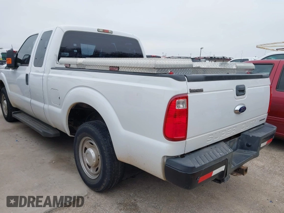 2016 Ford F-250 XLT z VIN 1FT7X2A66GEC26128, wystawiony jako IAAI lot #41552582 z przebiegiem 164 291 mil mil oraz . Historia ofert i sprzedaży dostępna na DreamBid. Obrazek 3.