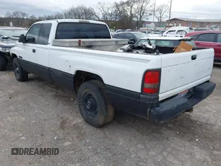 1996 Dodge Ram 2500 with VIN 3B7KC23CXTM147915, listed as a IAAI auction lot 41236310 with 211,518 mi miles. Bid and sale history available at carsss.com. Image 3.