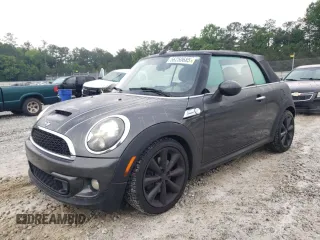2013 MINI Convertible S с VIN WMWZP3C58DT550592, выставлен на аукционе Copart как лот 56250685 с пробегом 141 821 миль миль и Списание • Salvage title. История ставок и продаж доступна на DreamBid. Изображение 1.