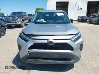 2024 Toyota RAV4 LE with VIN 2T3F1RFV5RC427974, listed as a IAAI auction lot 42648963 with 39,813 mi miles and . Bid and sale history available at DreamBid. Image 12.