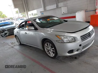 2014 Nissan Maxima SV z VIN 1N4AA5AP6EC463959, wystawiony jako IAAI lot #40179497 z przebiegiem 182 867 mil mil oraz . Historia ofert i sprzedaży dostępna na DreamBid. Obrazek 13.