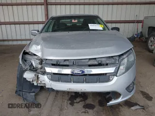 2010 Ford Fusion SE with VIN 3FAHP0HG3AR285574, listed as a IAAI auction lot 41830719 with 155,184 mi miles. Bid and sale history available at carsss.com. Image 11.