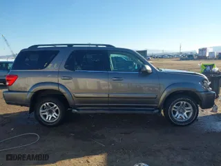 2005 Toyota Sequoia Limited with VIN 5TDBT48A15S242000, listed as a IAAI auction lot 40987837 with 226,121 mi miles. Bid and sale history available at carsss.com. Image 14.