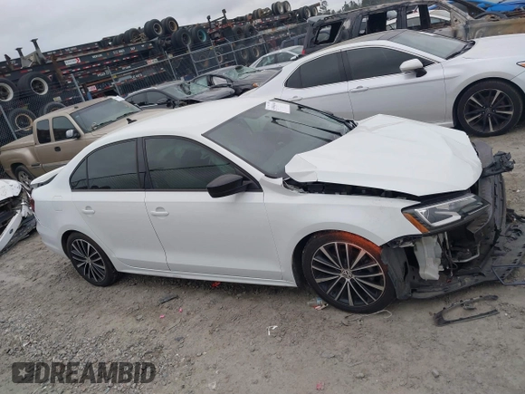 2016 Volkswagen Jetta Sport z VIN 3VWD17AJ0GM394943, wystawiony jako IAAI lot #41844346 z przebiegiem Nie podano mil oraz . Historia ofert i sprzedaży dostępna na DreamBid. Obrazek 14.