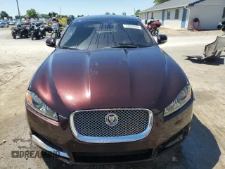 2013 Jaguar XF RWD z VIN SAJWA0E71D8S65581, wystawiony jako Copart lot #57835455 z przebiegiem Nie podano mil oraz Czysty tytuł • Clean title. Historia ofert i sprzedaży dostępna na DreamBid. Obrazek 5.