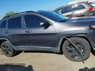 2018 Jeep Cherokee Latitude с VIN 1C4PJLCX2JD527909, выставлен на аукционе IAAI как лот 42317476 с пробегом 113 783 миль миль и . История ставок и продаж доступна на DreamBid. Изображение 13.