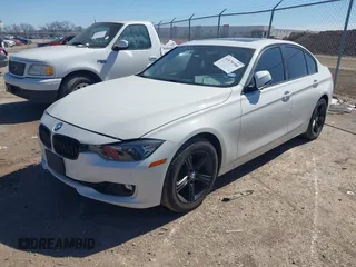 2014 BMW 3 Series 328i z VIN WBA3C1C55EK109483, wystawiony jako IAAI lot #41670180 z przebiegiem 99 947 mil mil oraz . Historia ofert i sprzedaży dostępna na DreamBid. Obrazek 18.