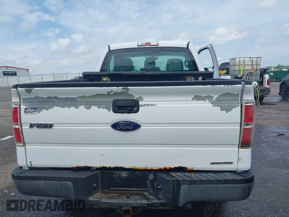 2014 Ford F-150 XL with VIN 1FTMF1CM1EKG31209, listed as a IAAI auction lot 42105573 with 187,162 mi miles and . Bid and sale history available at DreamBid. Image 16.