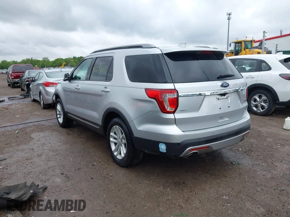 2017 Ford Explorer XLT с VIN 1FM5K7DH1HGC45803, выставлен на аукционе IAAI как лот 42274276 с пробегом 116 310 миль миль и . История ставок и продаж доступна на DreamBid. Изображение 3.