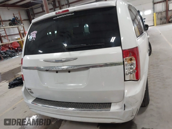 2016 Chrysler Town & Country Touring with VIN 2C4RC1BG6GR246078, listed as a IAAI auction lot 41887547 with 147,703 mi miles and . Bid and sale history available at carsss.com. Image 16.