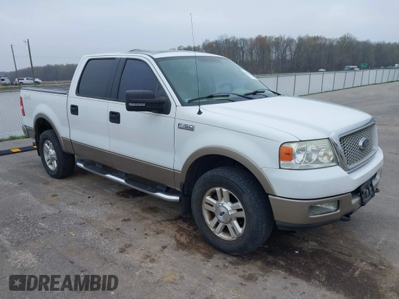 2004 Ford F-150 XLT with VIN 1FTPW14544KC72635, listed as a IAAI auction lot 42016190 with 212,694 mi miles. Bid and sale history available at carsss.com. Image 1.