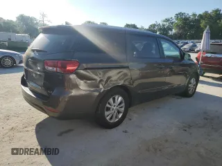 2017 Kia Sedona LX with VIN KNDMB5C15H6242708, listed as a Copart auction lot 52725965 with 165,992 mi miles and Clean Title. Bid and sale history available at DreamBid. Image 3.