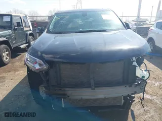 2020 Chevrolet Traverse LT Leather with VIN 1GNERHKW7LJ323401, listed as a IAAI auction lot 41781030 with 25,189 mi miles. Bid and sale history available at carsss.com. Image 13.