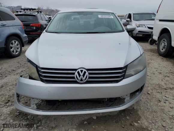 2012 Volkswagen Passat SE w/Sunroof with VIN 1VWBP7A37CC071380, listed as a Copart auction lot 48555395 with 240,668 mi miles and Salvage Title. Bid and sale history available at carsss.com. Image 5.