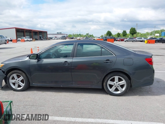 2012 Toyota Camry L with VIN 4T1BF1FK6CU046429, listed as a IAAI auction lot 42153837 with 211,610 mi miles. Bid and sale history available at carsss.com. Image 15.