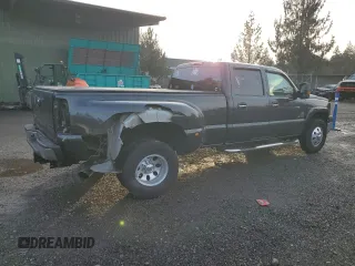 2005 Chevrolet Silverado 3500 LT with VIN 1GCJC33275F832997, listed as a Copart auction lot 84174064 with 205,523 mi miles and Salvage Title. Bid and sale history available at carsss.com. Image 3.