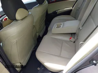 2013 Acura ILX Technology with VIN 19VDE1F70DE002429, listed as a IAAI auction lot 41921425 with 180,579 mi miles and . Bid and sale history available at DreamBid. Image 8.