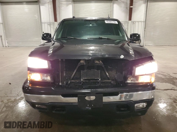 2005 Chevrolet Silverado 1500 LT with VIN 2GCEK13T651243898, listed as a Copart auction lot 45305755 with 209,184 mi miles and Non Repairable. Bid and sale history available at DreamBid. Image 5.