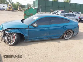 2023 Audi S5 Sportback Premium Plus z VIN WAUC4CF50PA004945, wystawiony jako IAAI lot #42476245 z przebiegiem 46 079 mil mil oraz . Historia ofert i sprzedaży dostępna na DreamBid. Obrazek 14.