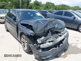 2015 BMW 3 Series 328i с VIN WBA3A5G5XFNS88465, выставлен на аукционе IAAI как лот 42676570 с пробегом 125 139 миль миль и . История ставок и продаж доступна на DreamBid. Изображение 6.