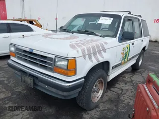 1994 Ford Explorer Eddie Bauer z VIN 1FMDU34X0RUB38962, wystawiony jako IAAI lot #41955041 z przebiegiem 1 088 mil mil oraz . Historia ofert i sprzedaży dostępna na DreamBid. Obrazek 2.