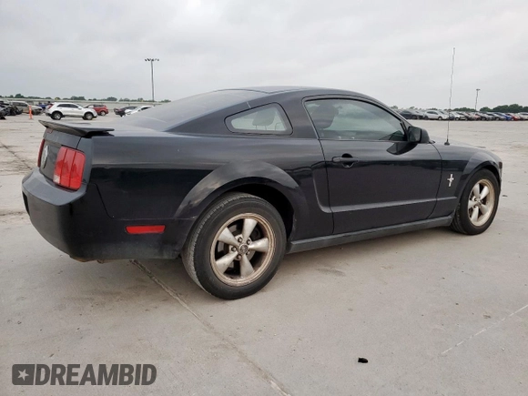 2007 Ford Mustang Deluxe z VIN 1ZVFT80N275250748, wystawiony jako Copart lot #57345935 z przebiegiem 145 523 mil mil oraz Czysty tytuł • Clean title. Historia ofert i sprzedaży dostępna na DreamBid. Obrazek 3.