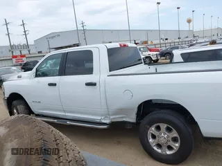 2024 Ram 2500 Big Horn with VIN 3C6UR5DJ1RG249902, listed as a IAAI auction lot 42043924 with 21,560 mi miles. Bid and sale history available at carsss.com. Image 15.