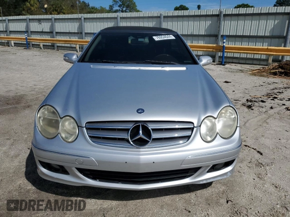 2007 Mercedes-Benz CLK 350 with VIN WDBTK56F27F208807, listed as a Copart auction lot 76954644 with 95,775 mi miles and Salvage Title. Bid and sale history available at DreamBid. Image 5.