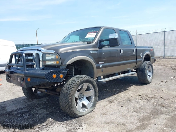 2005 Ford Super Duty F-250 XL with VIN 1FTSW21P75EC79181, listed as a IAAI auction lot 42098923 with 198,999 mi miles. Bid and sale history available at carsss.com. Image 17.