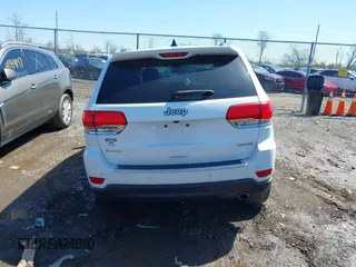 2018 Jeep Grand Cherokee Limited with VIN 1C4RJFBG5JC195143, listed as a IAAI auction lot 41993171 with 118,036 mi miles and . Bid and sale history available at DreamBid. Image 16.