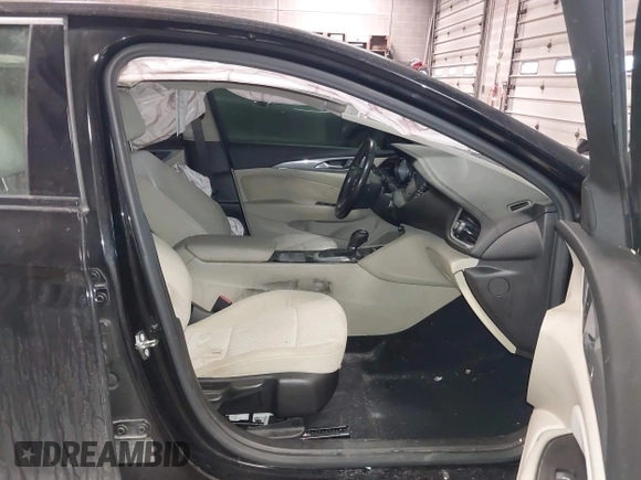 2018 Buick Regal Preferred with VIN W04GL6SX4J1056063, listed as a IAAI auction lot 41509836 with 50,385 mi miles and . Bid and sale history available at DreamBid. Image 5.