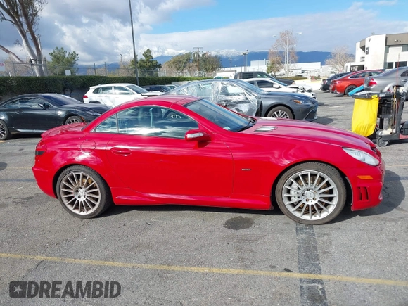2008 Mercedes-Benz SLK 55 AMG with VIN WDBWK73F08F179225, listed as a IAAI auction lot 41423046 with 104,329 mi miles and . Bid and sale history available at DreamBid. Image 13.