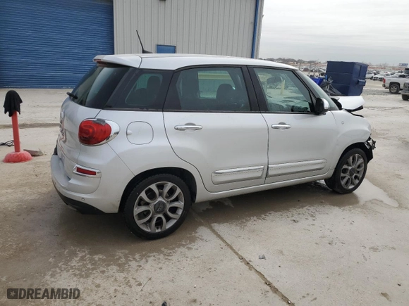 2018 FIAT 500L Lounge with VIN ZFBCFACH3JZ040883, listed as a Copart auction lot 42946565 with 93,329 mi miles and Salvage Title. Bid and sale history available at carsss.com. Image 3.